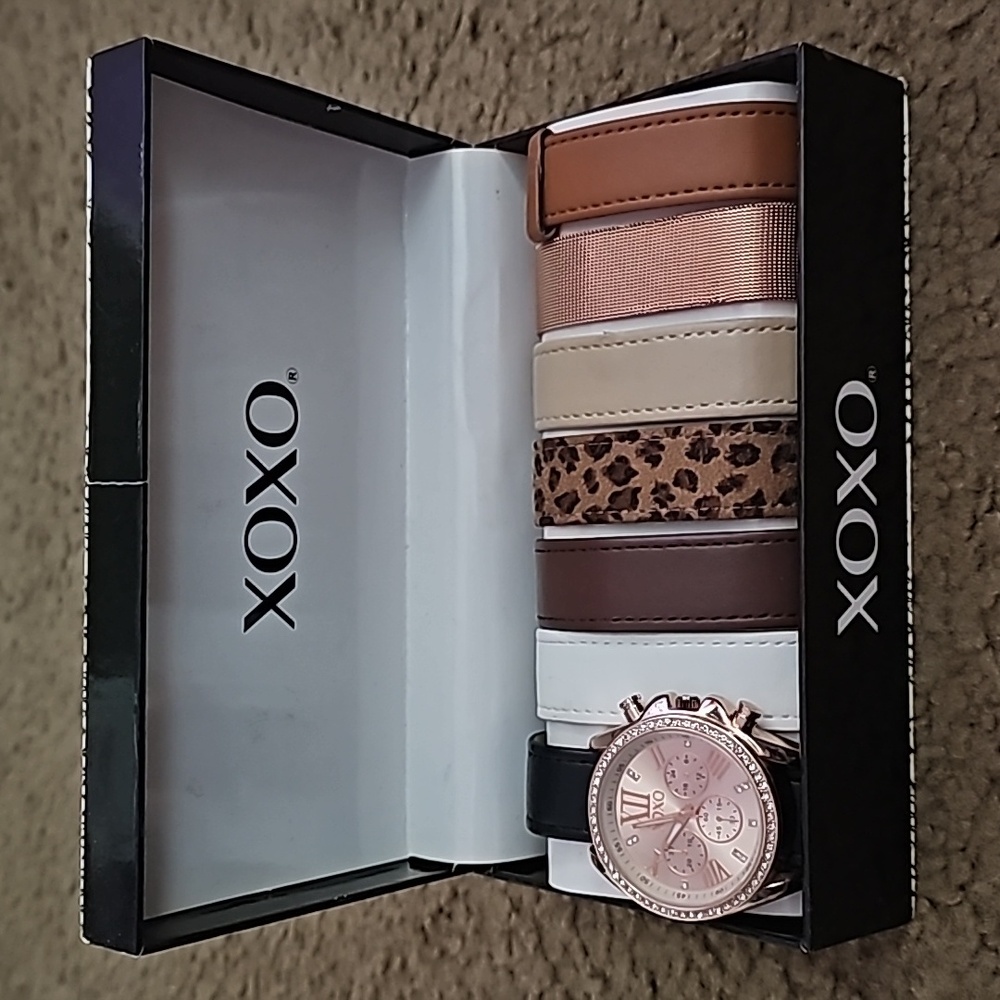 XOXO watch with multiple watchbands